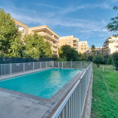 Appartement Magnifique A Deux Minutes De La Antibes