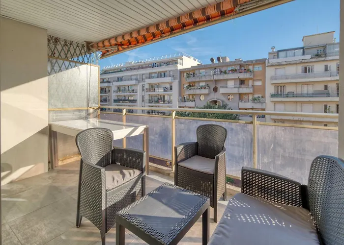 Magnifique A Deux Minutes De La Appartement Antibes