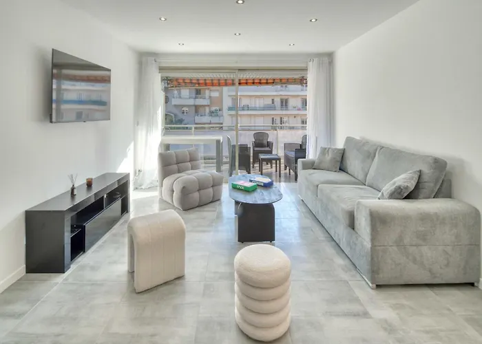 Magnifique A Deux Minutes De La Antibes